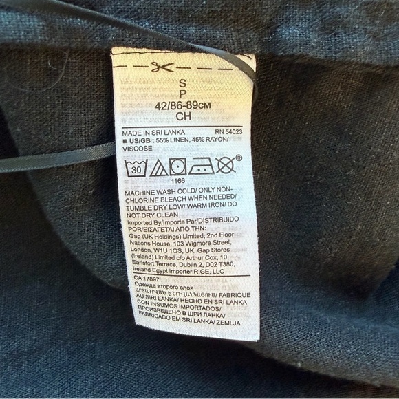 Banana Republic Twisted Black Linen Blend Halter Top | S - Picture 5 of 5